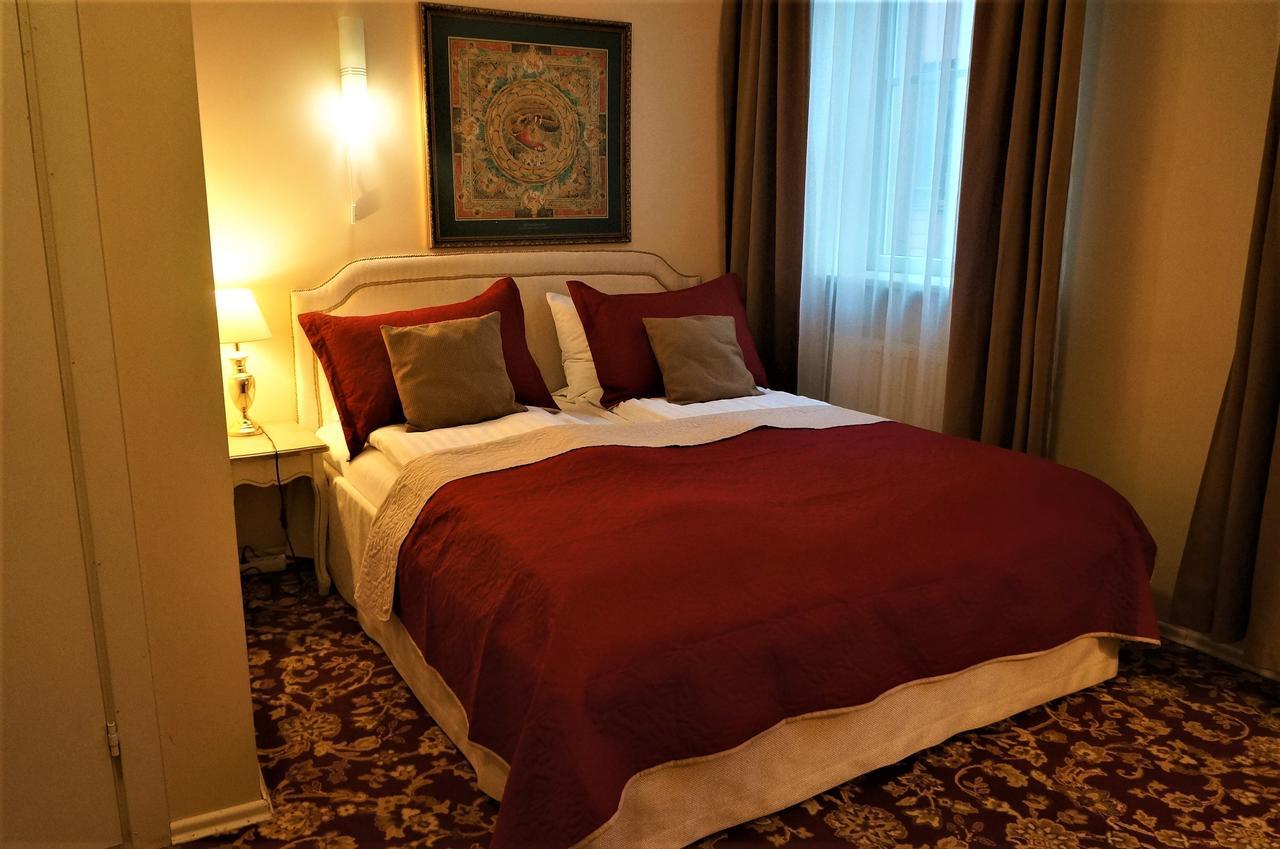 Hotel Radharanė Kaunas Bagian luar foto