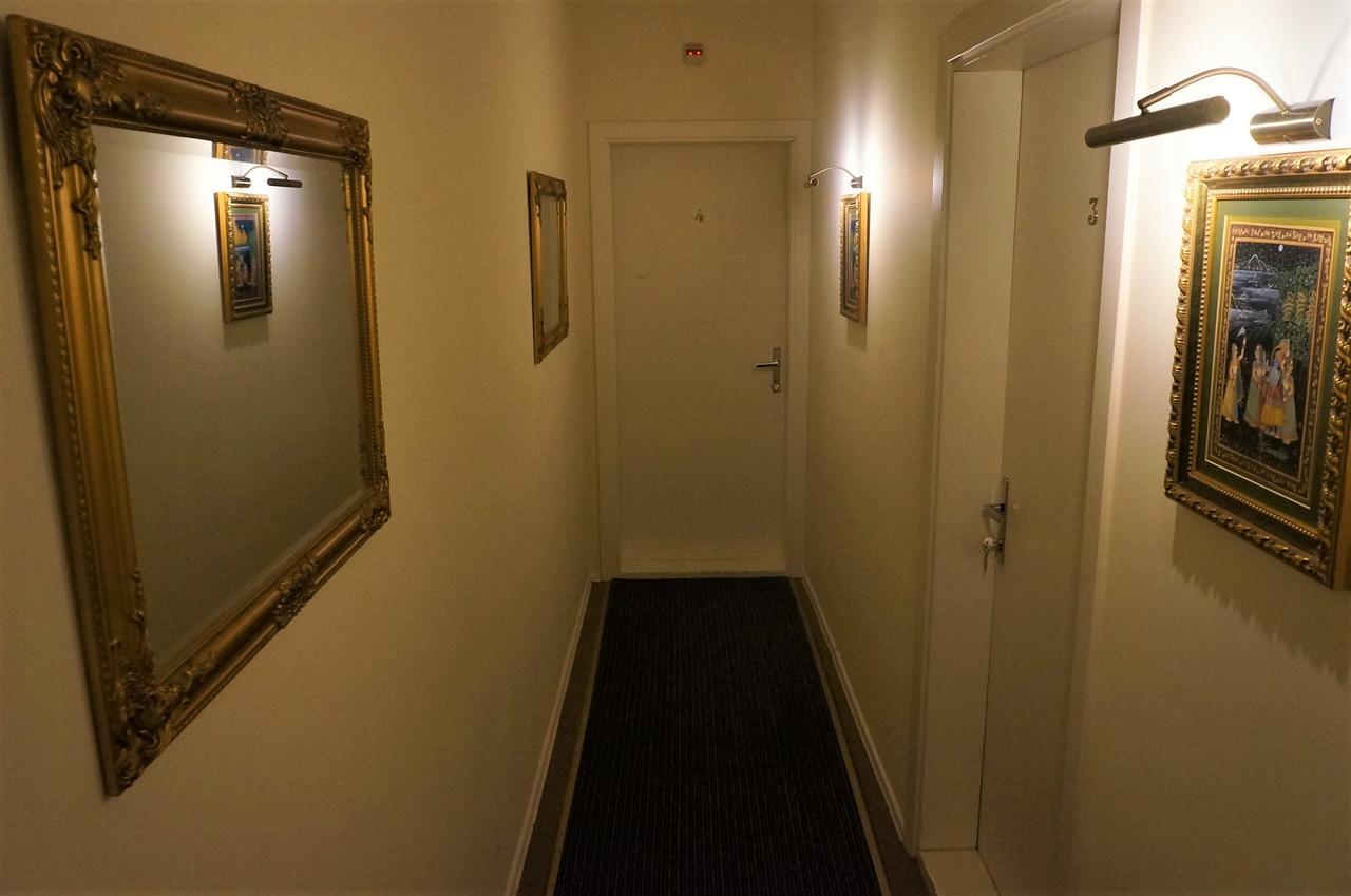 Hotel Radharanė Kaunas Bagian luar foto