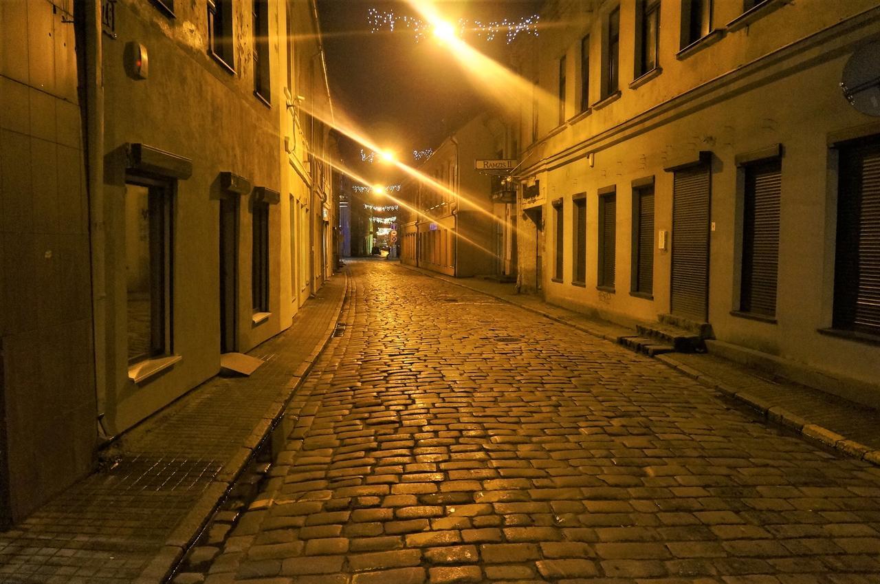 Hotel Radharanė Kaunas Bagian luar foto