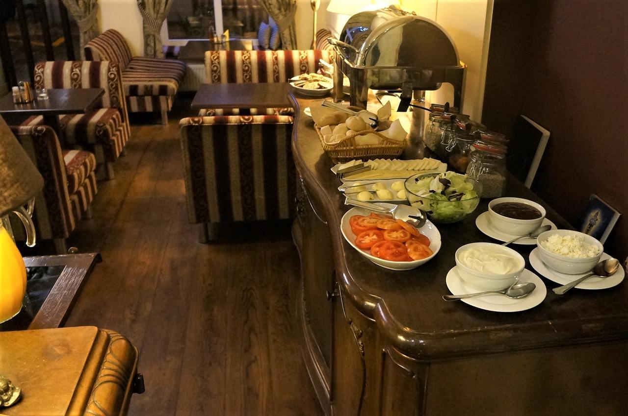 Hotel Radharanė Kaunas Bagian luar foto
